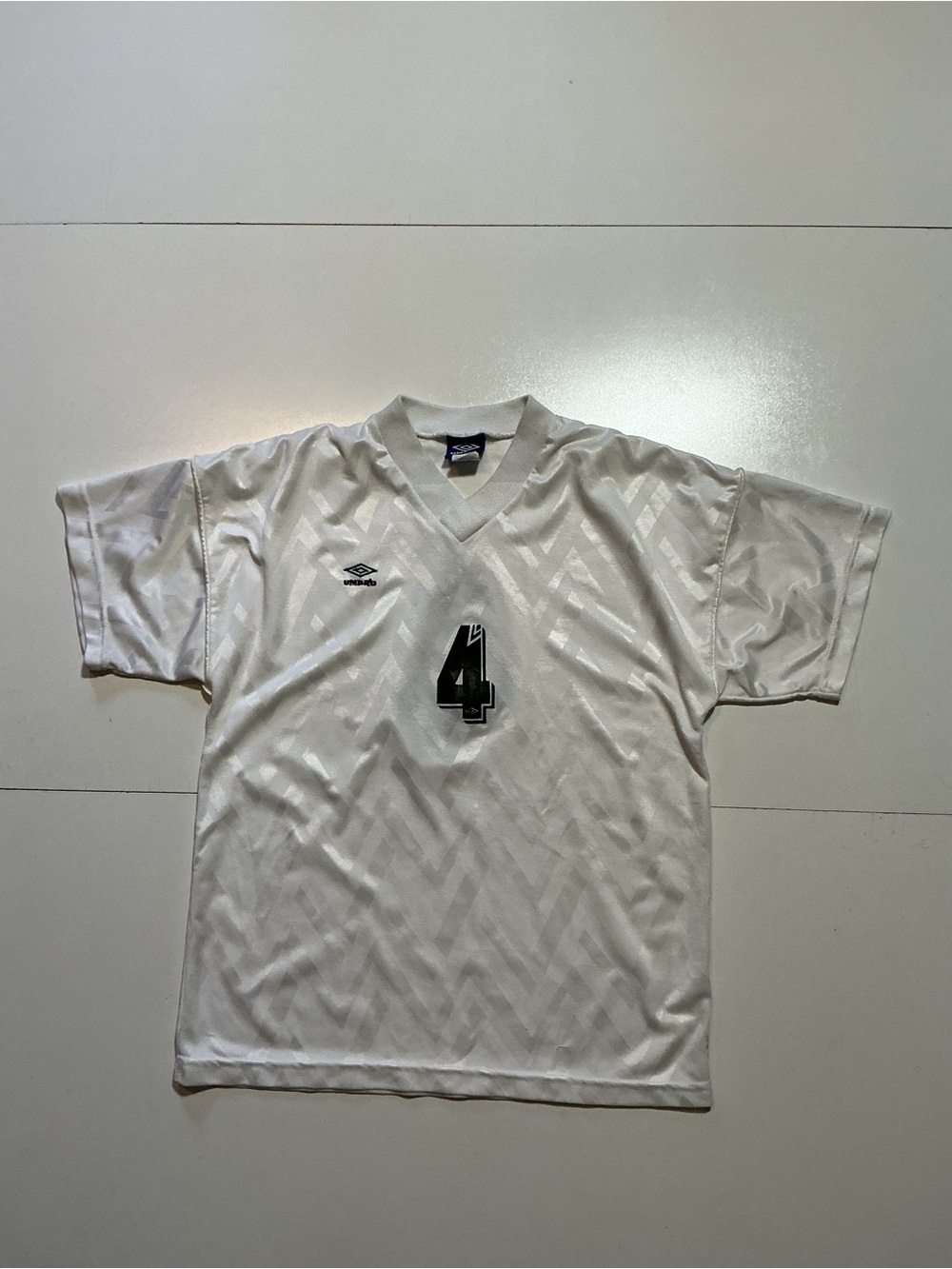 Vintage Umbro Sportswear White/Black
#4 Made In USA Football Soccer Jersey
